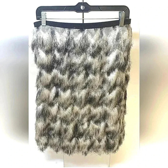 BRAND NEW EXPRESS BEAUTIFUL OMBRE FRINGE SKIRT WOMEN'S SIZE 12 - Picture 4 of 13